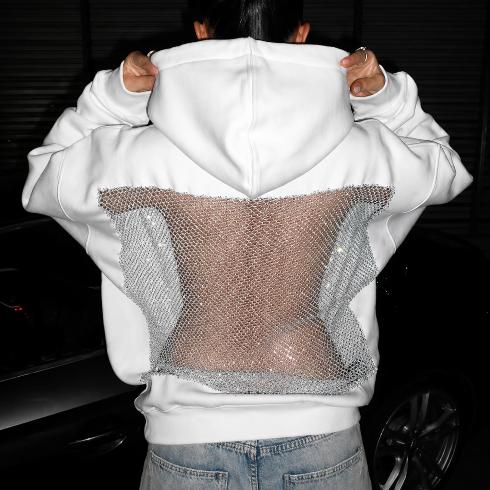Sırt Detaylı Taş İşlemeli Kapüşonlu Sweatshirt